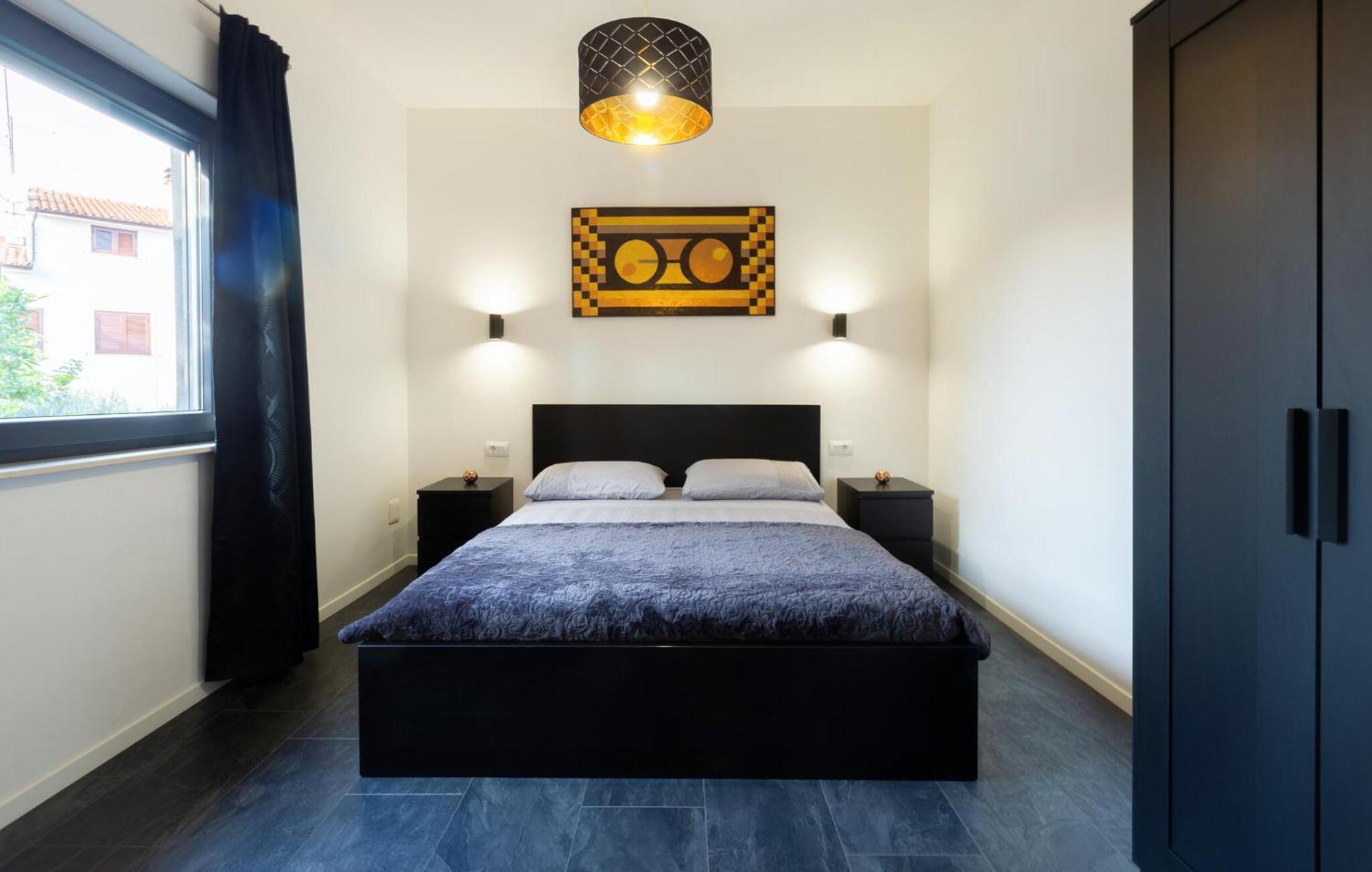 Lovely In With Kitchen Appartement *